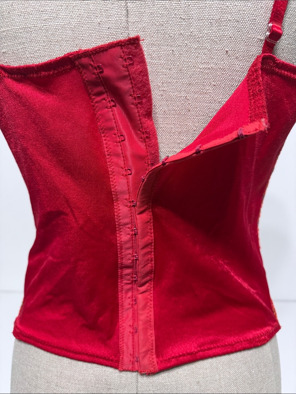 Frederick's of Hollywood Red Bustier with Gold and Silver Hearts - Picture 15 of 17
